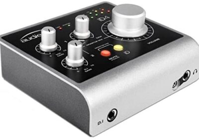 Audient iD4 USB 2-in/2-out High-Performance Audio Interface